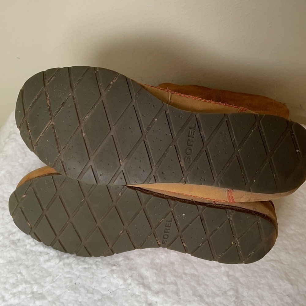 SOREL Leather Moccasin Boots Woman’s Size 6 - Picture 8 of 11